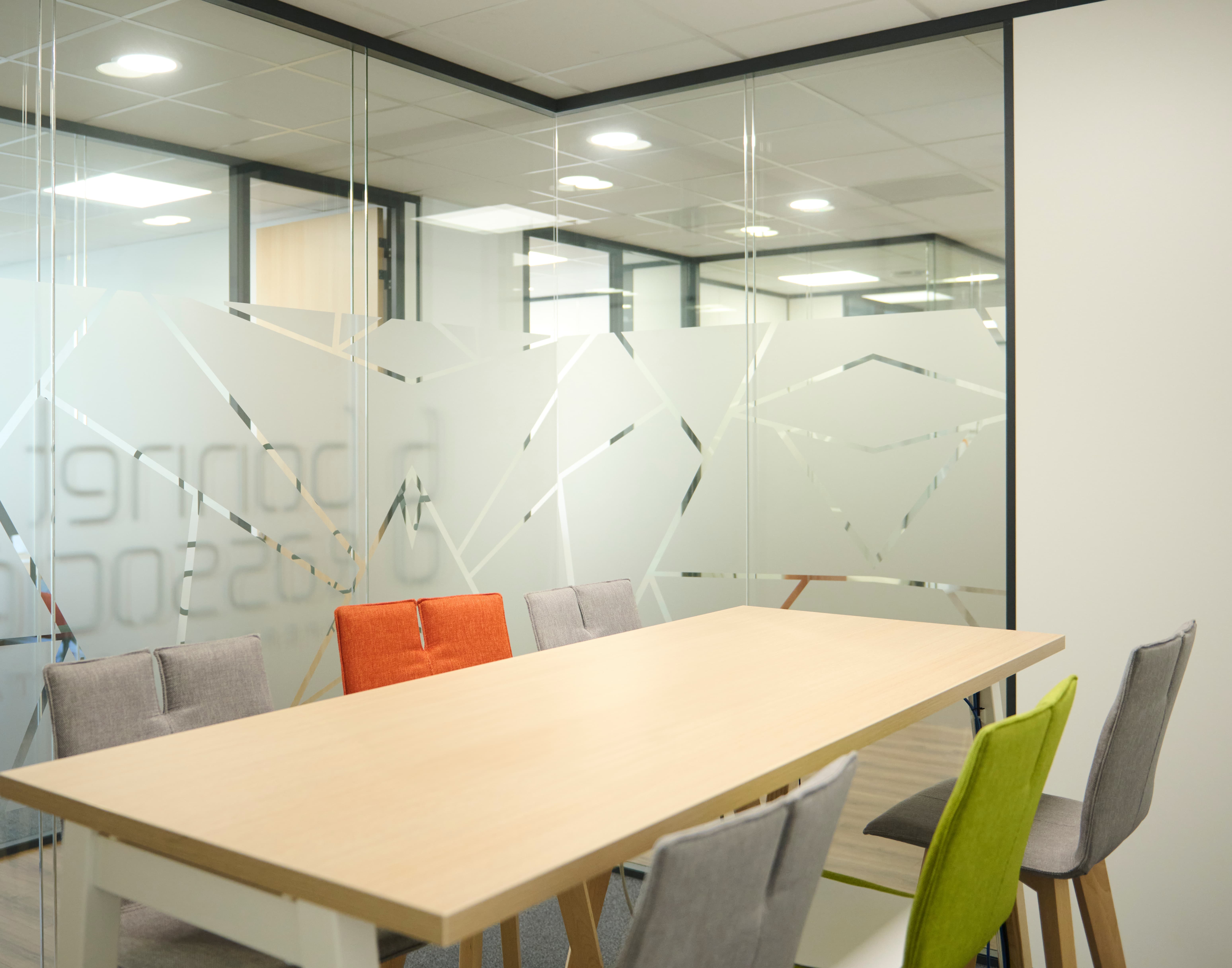 Salle de réunion du cabinet d’expertise comptable Bonnet & Associés à Salaise-sur-Sanne