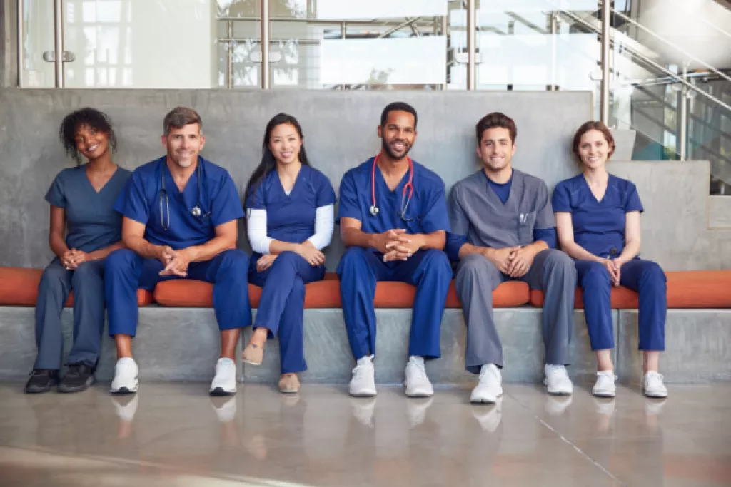 Professionnels de santé : un plan pour leur sécurité